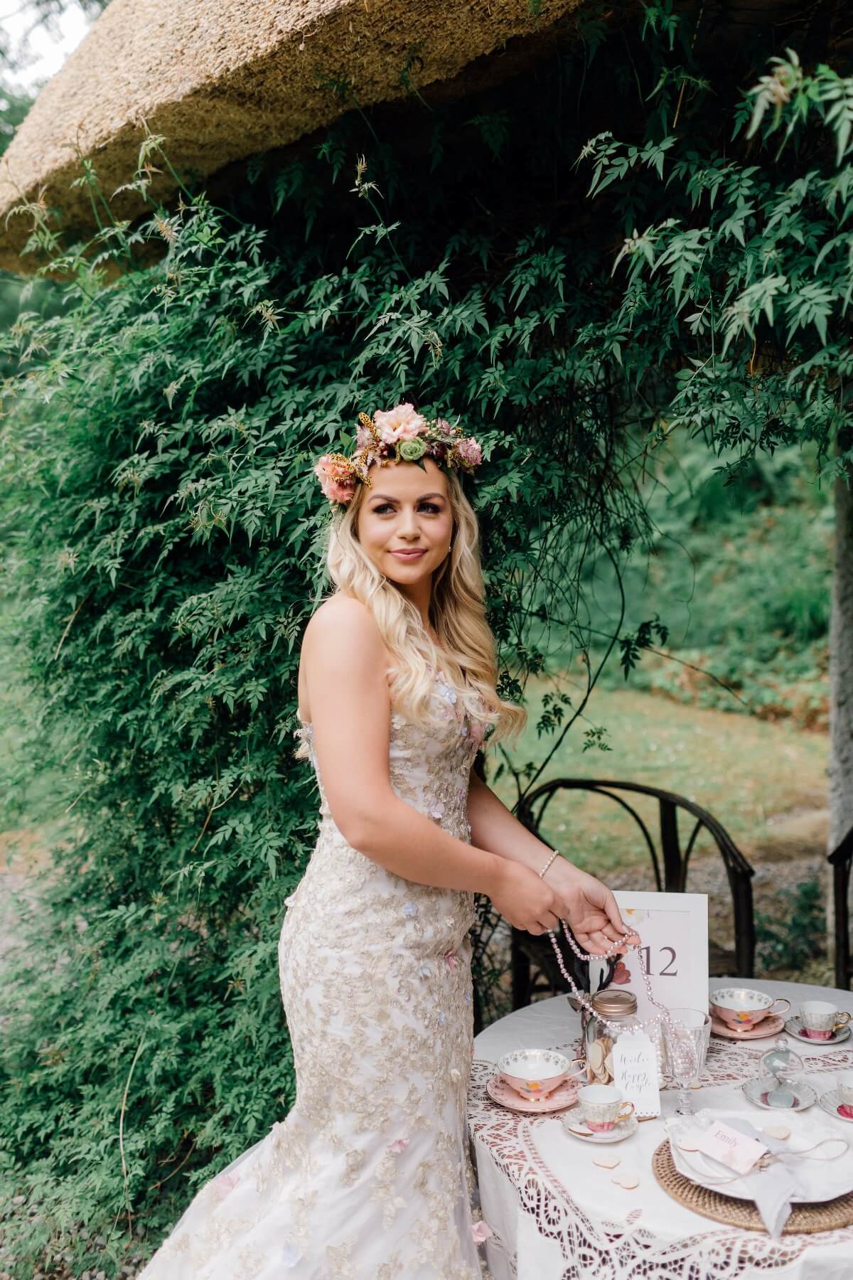 Alternative wedding look, photo shoot Kilfane Glen & Waterfall